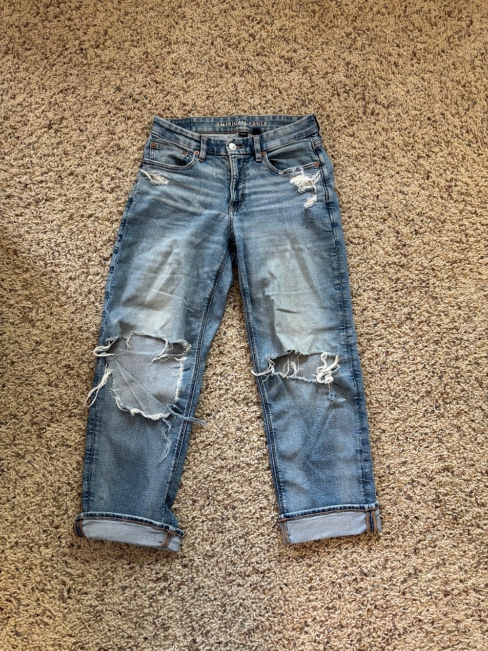 American Eagle Outfitters Light Blue Distressed Boyfriend Jeans